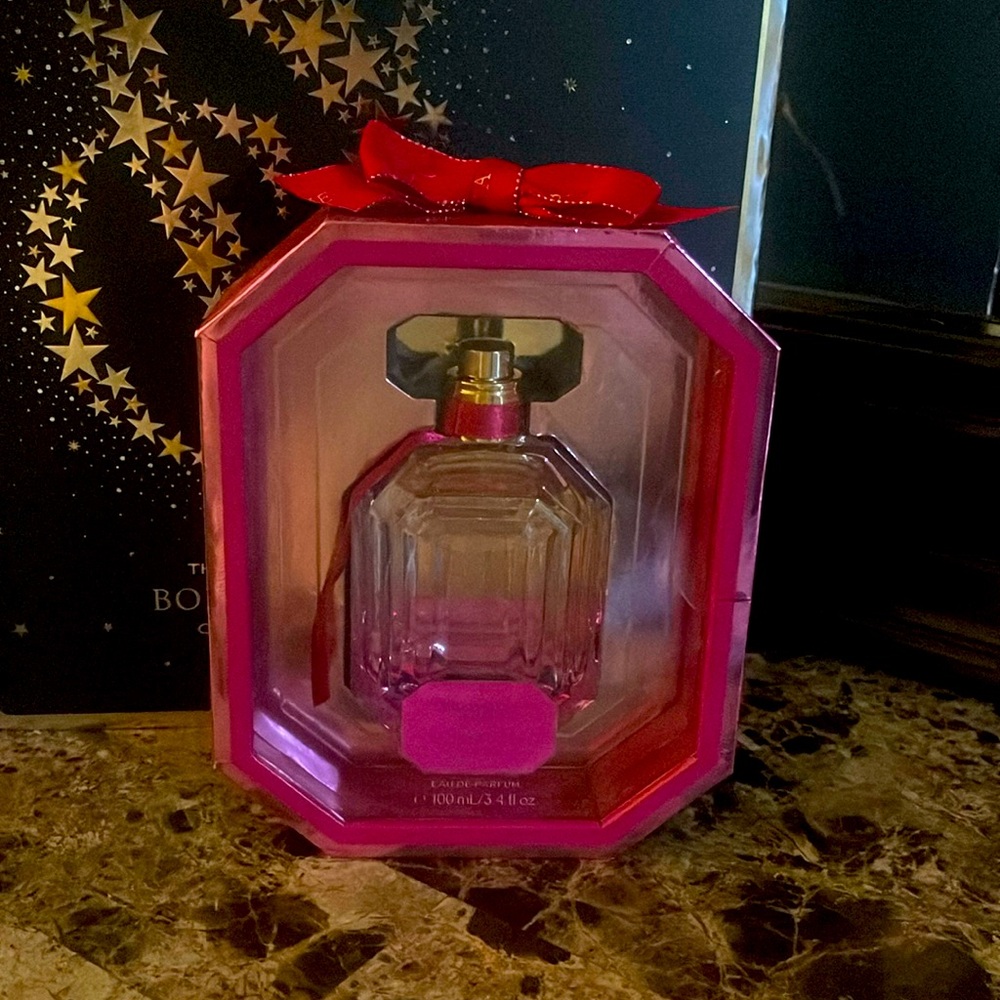 Victoria secret bombshellll magical perfume
